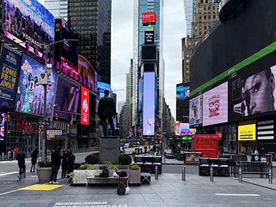 コロナの影響を受け、世界の交差点「タイムズスクエア」が閑散としている様子※4月29日撮影