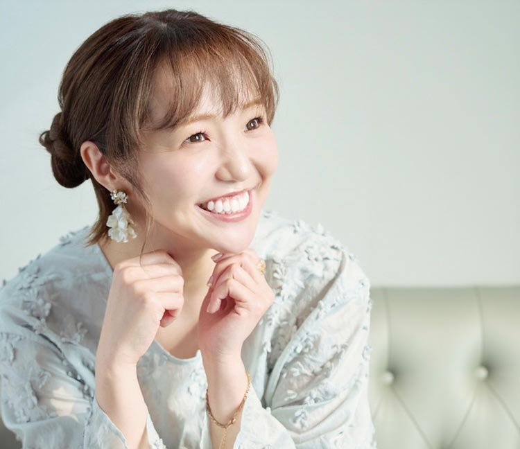 新たな抱負について、インタビューに答える高野菜々さん（2025年夏）©nana lab. Inc.