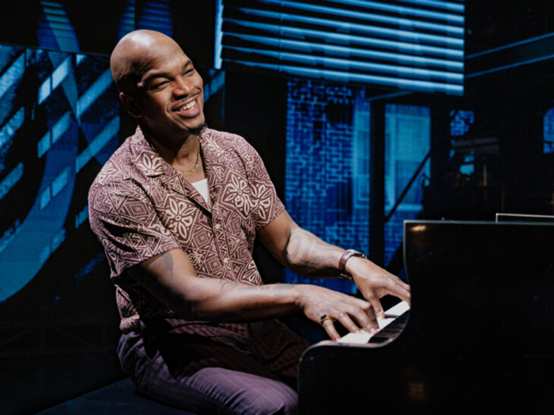 ミュージカル「ヘルズ・キッチン」に出演中のNe-Yo