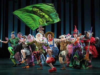 ロンドンのロイヤル・ナショナル劇場で公演中のピノキオ