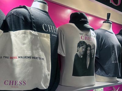 ミュージカル「チェス（CHESS）」グッズ