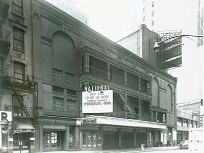 1921年創設当初のナショナル劇場（National Theatre）